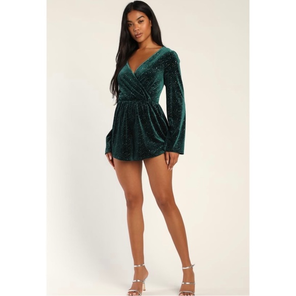 LuLu’s green romper - Picture 2 of 5